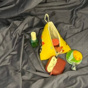 Medium Triangular Pouch